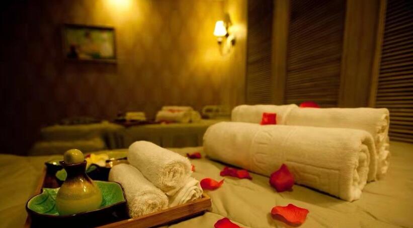 深圳罗湖高端水疗spa会馆就这样带着清风月静抚慰了光阴悲喜